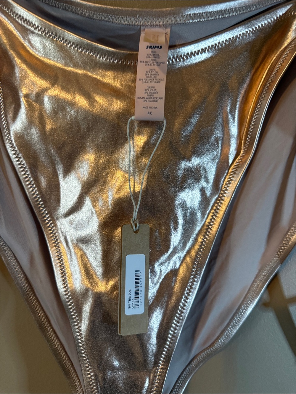 Skims gold metallic bikini bottom - Picture 3 of 5